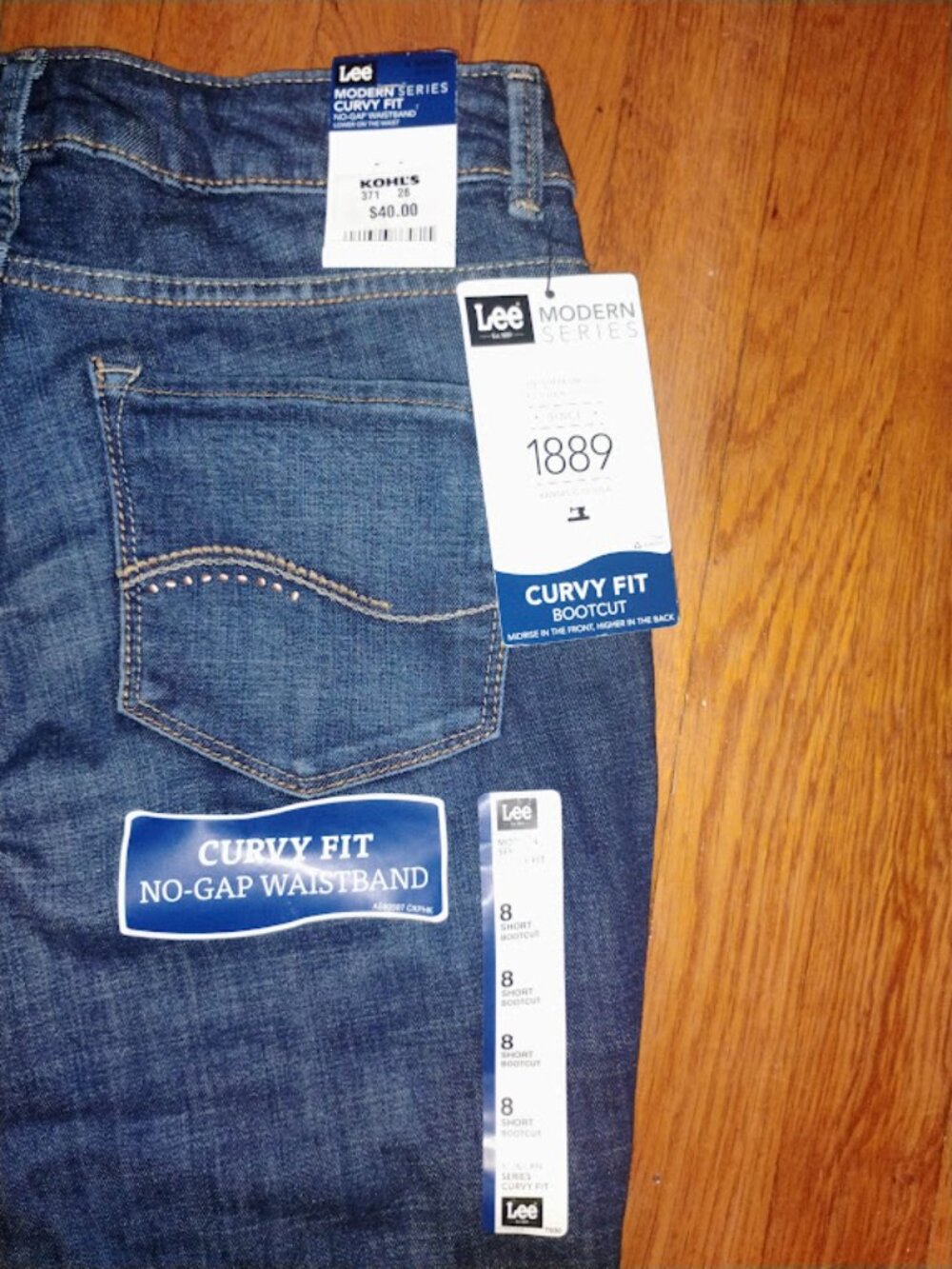 NWT Lee Modern Series Curvy Fit Bootcut Jeans Womens 8 SHORT, No Gap Waistband - Picture 5 of 5